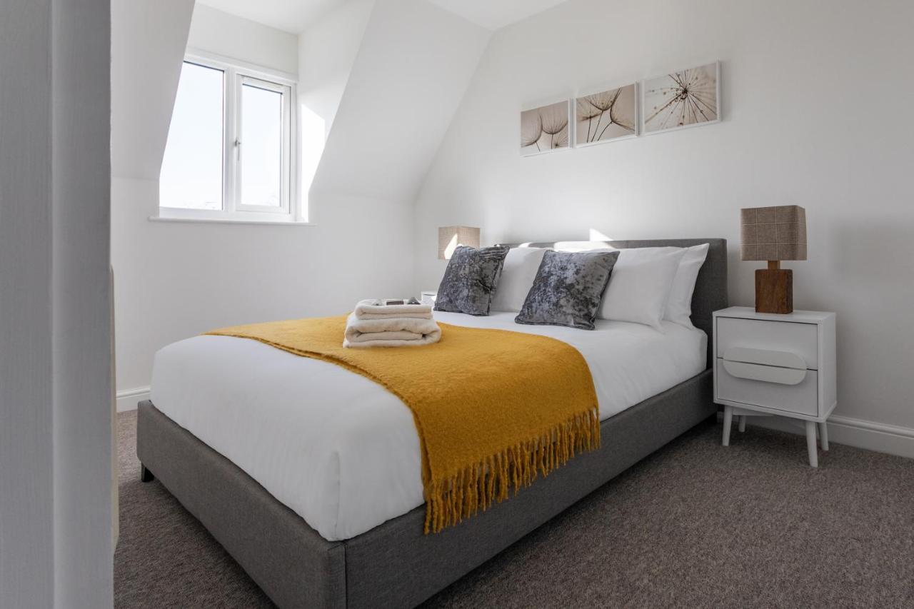 Castle Reach Apartment Колчестър Екстериор снимка